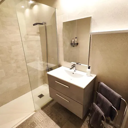 A 100m De La Playa Apartment